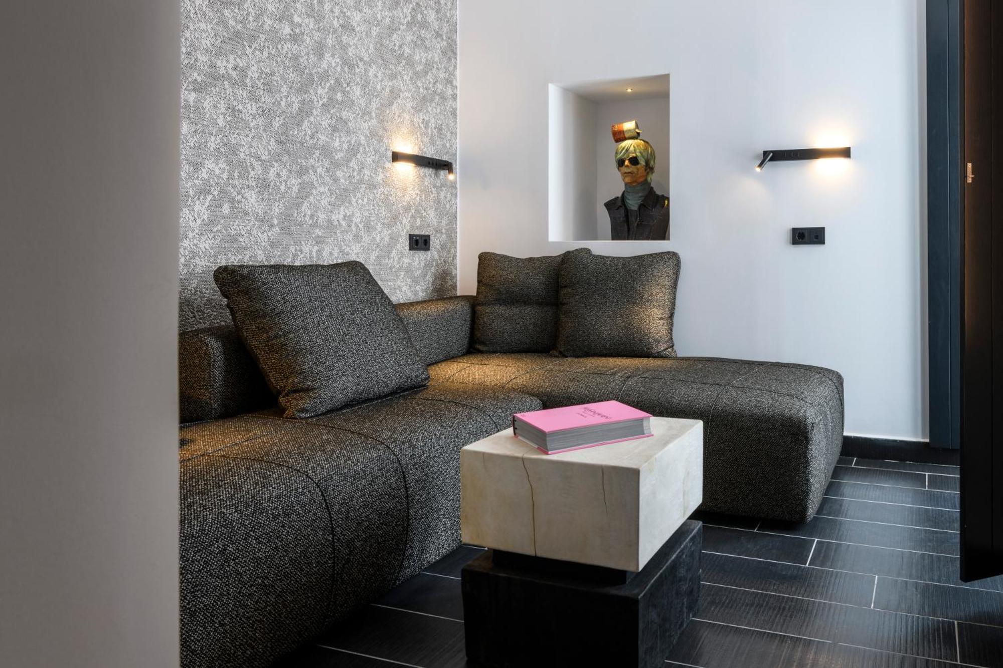 She Mykonos - The Residency Aparthotel Mykonos Town ภายนอก รูปภาพ